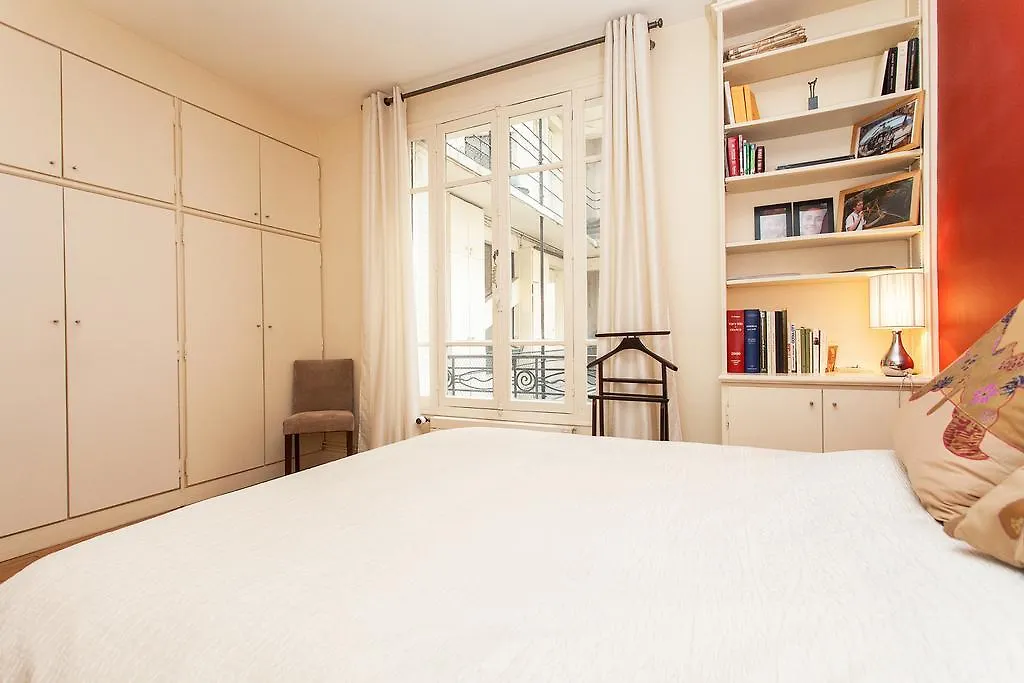 Suffren Apartment *